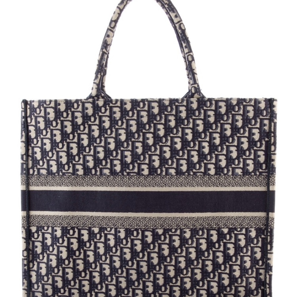 DIOR Large Oblique Book Tote With  In Mint And Excellent Condition As Shown - Picture 2 of 6